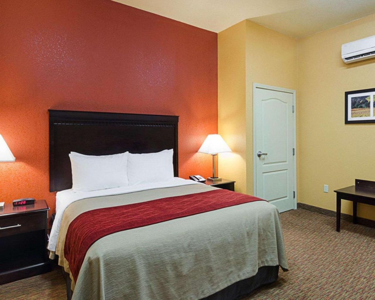 Comfort Inn & Suites Orange - Montpelier Exterior foto